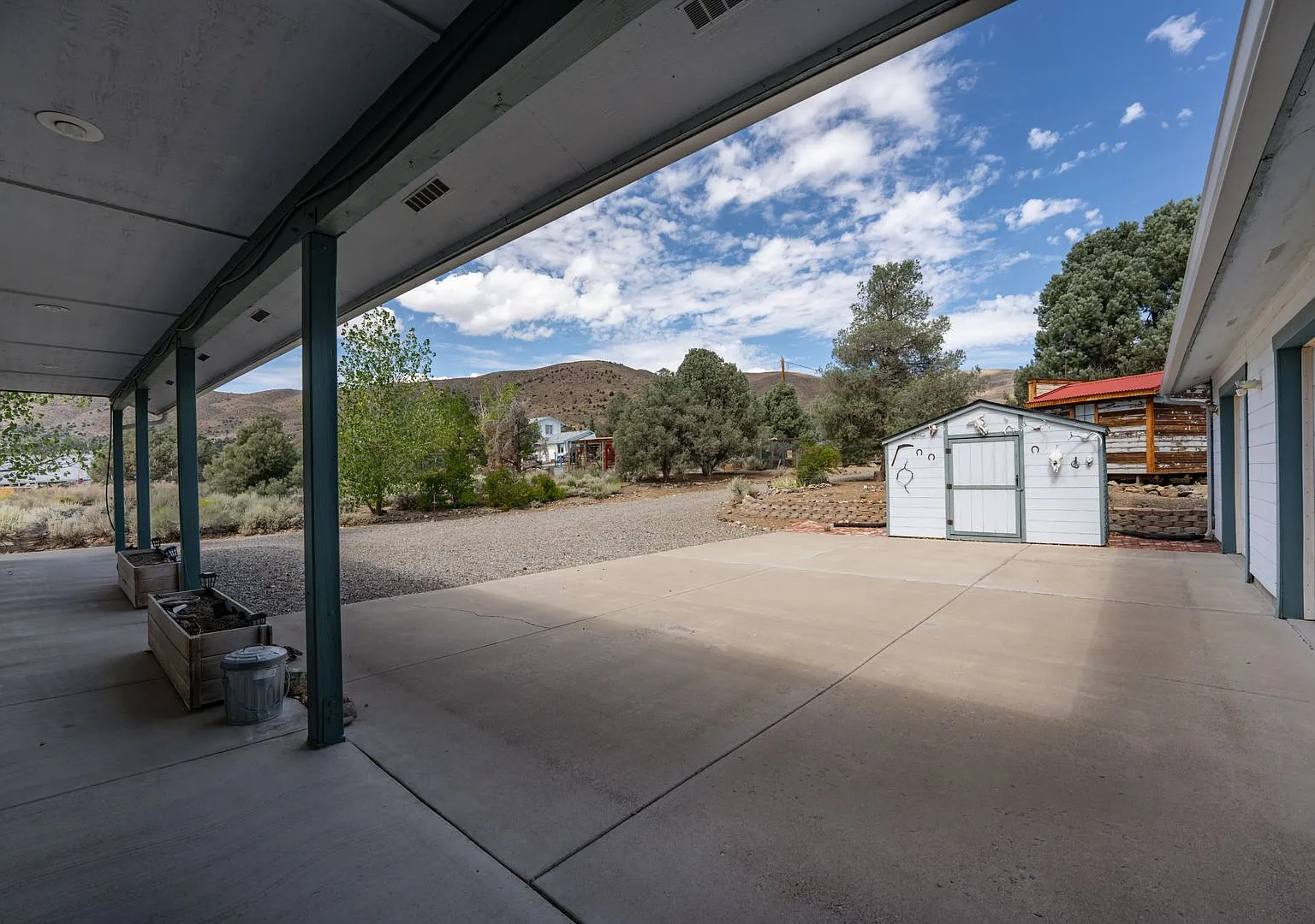 Executive Home with breathless views — Photo 2