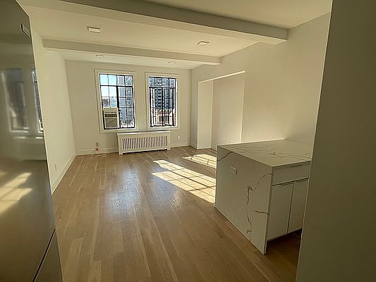 1st image of 320 E 42nd St APT 2604
