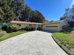 414 SW Westwood Dr, Dallas, OR 97338