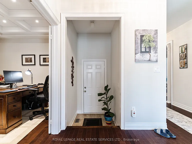 531 Bridgeview Rd — Photo 18