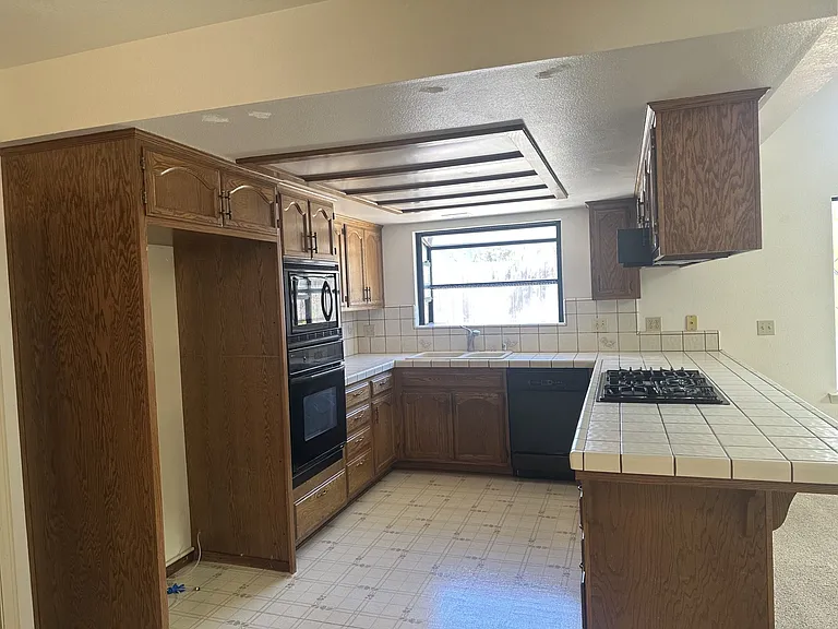2939 S Stardust Dr — Photo 10