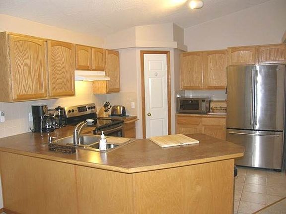 4th image of 4419 E 16th Ave