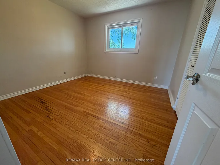 11580 Britannia Rd — Photo 13