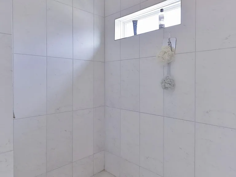 3126 Oakley St — Photo 17