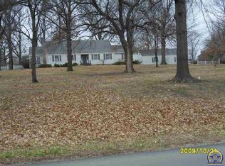 655 SW Westchester Rd, Topeka, KS 66606