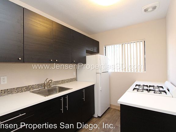 2nd image of 3239 Mission Blvd APT 5