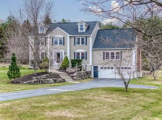 71 Houghtons Mill Rd, Lunenburg, MA 01462