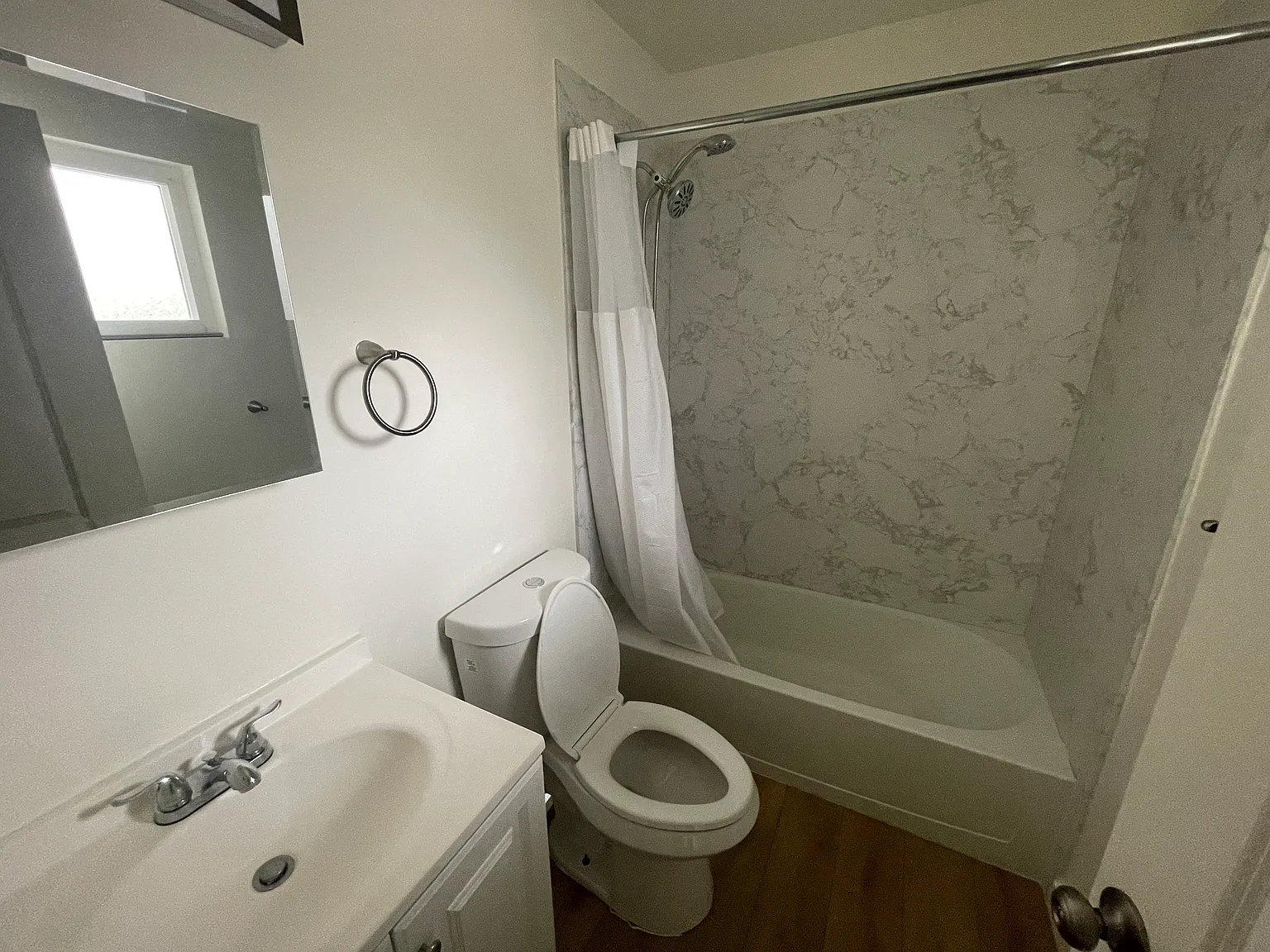 Studio, 425 sqft, $1,475 — Photo 2