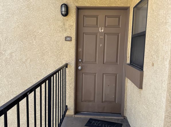 1134 W Blaine St APT 202