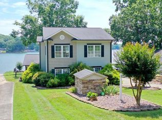 932 Pinehaven Dr, New London, NC 28127