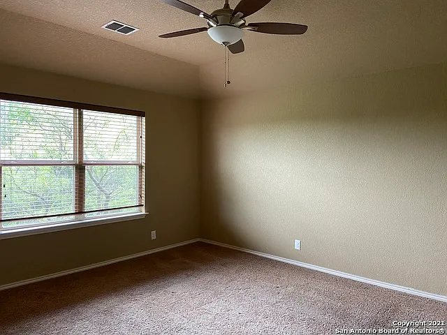 3 bed, 2.5 bath, 1562 sqft, $1,900 — Photo 3