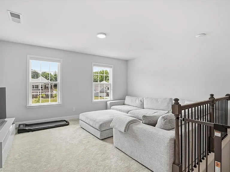 3725 Topsail Ct — Photo 18