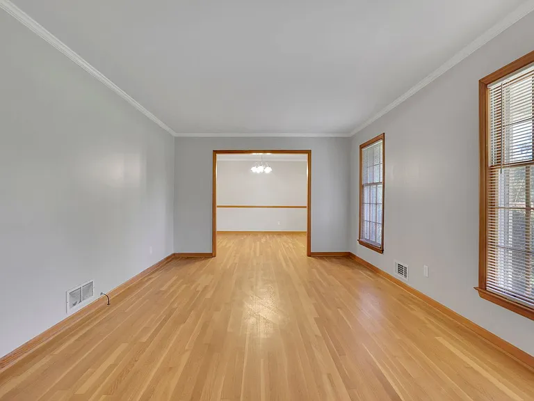5055 Cascade Rd SW — Photo 9