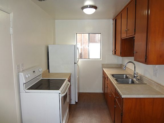 3rd image of 543 F Ave APT 1