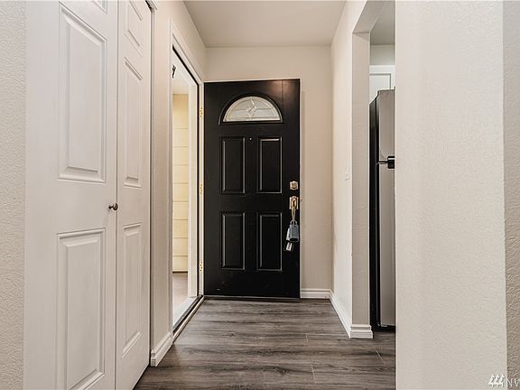 3rd image of 14602 NE 51st Pl APT D5