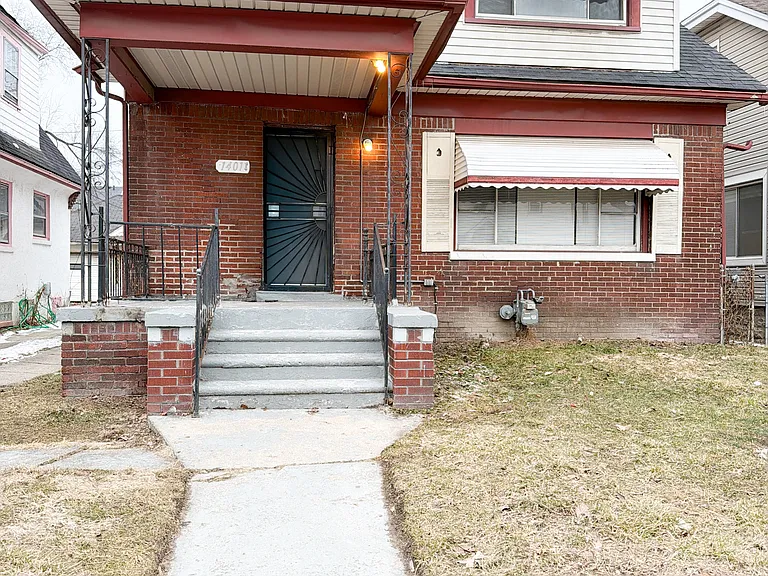 14011 Roselawn St — Photo 1