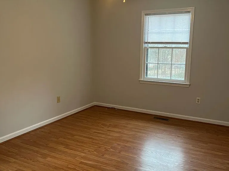 195 Woodberry Ct — Photo 13