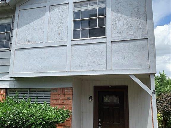 2nd image of 2612 N Ann Arbor Ave #142-1