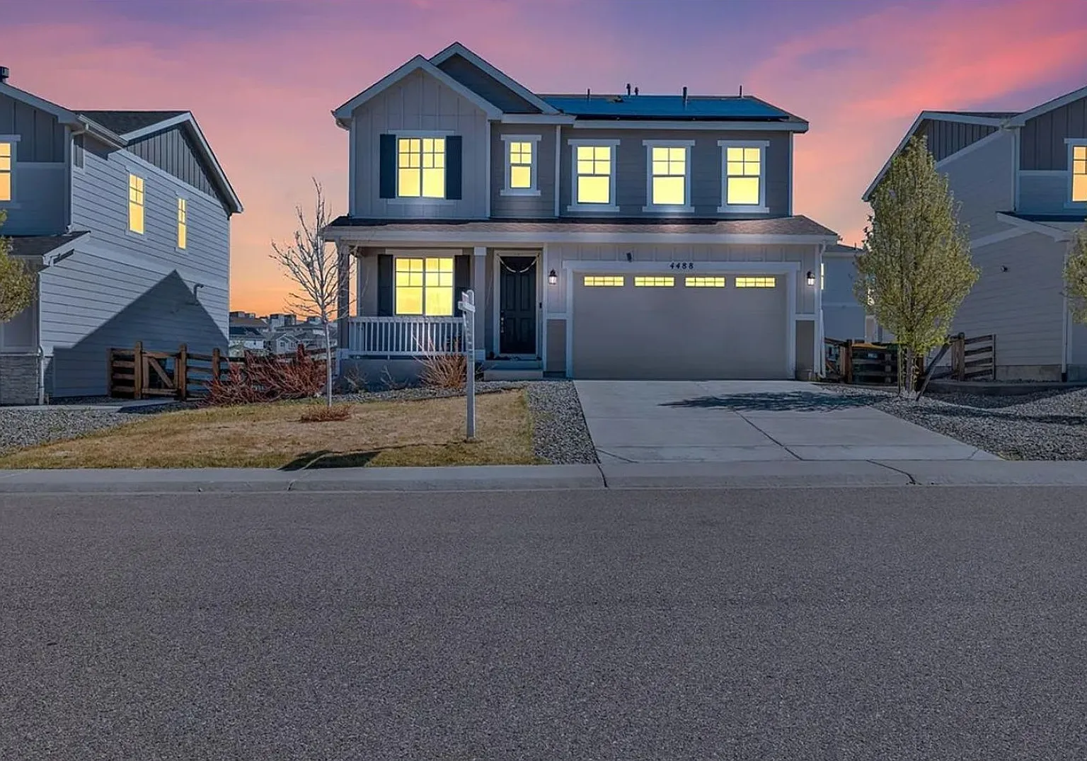 Bright & Modern 4YearOld Home in Copperleaf Large Yard + Cozy Patio — Photo 1