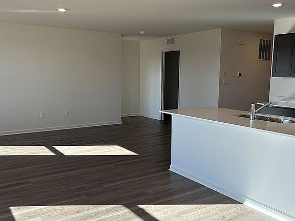 4th image of 2276 Redwood Trl