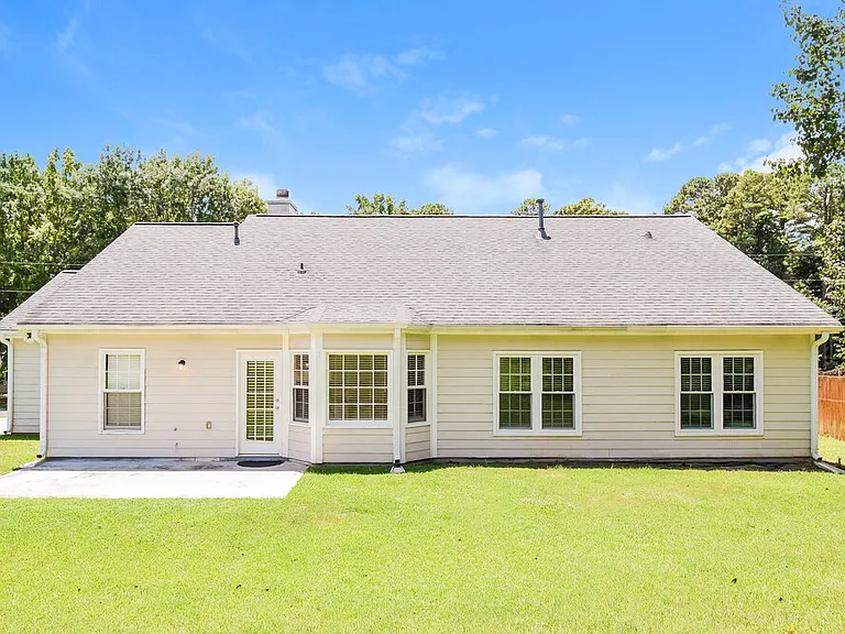 1290 Shamrock Hill Cir — Photo 15