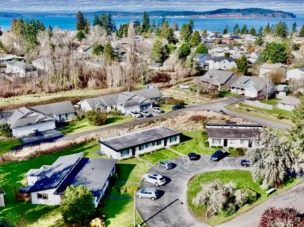 8143 5th St, Steilacoom, WA 98388