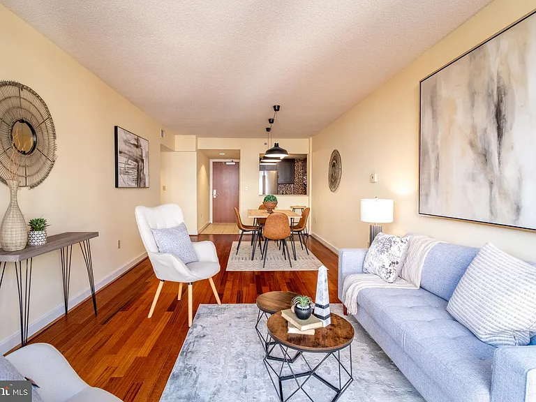 1150 K St NW #1008 — Photo 15