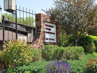 2150 W Good Hope ROAD #201, Glendale, WI, 53209