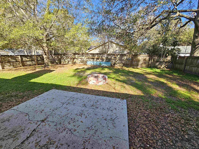 2428 Beechnut Ln — Photo 15