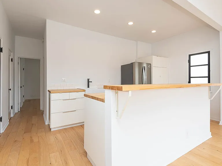 414 N Curson Ave #208 — Photo 12