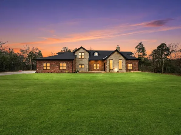 326 Willow Creek Ln, Ovilla, TX 75154