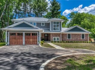 239 Mamaroneck Rd, Scarsdale, NY 10583