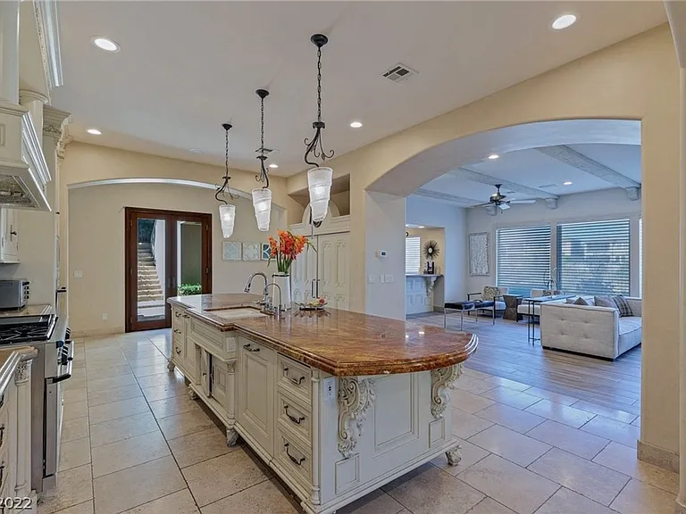 9720 Verlaine Ct — Photo 23