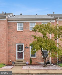 8496 Stonewall Rd, Manassas, VA, 20110