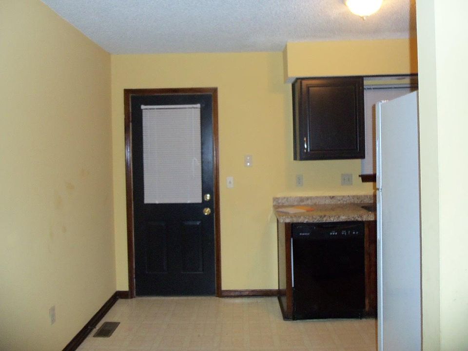 2nd image of 1707 W Spruce St