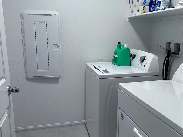 10946 Fennel Ave, Las Vegas, NV 89166