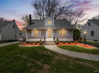 160 Westbrook Dr, Cheektowaga, NY 14225