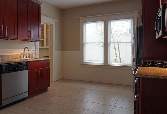 4th image of 2726 H St