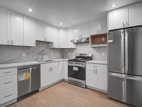 2nd image of 1641 Chestnut St #1641A