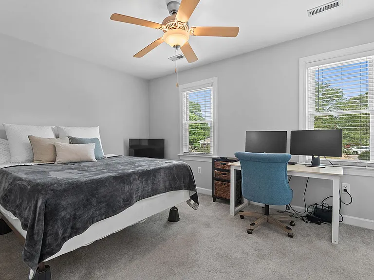 2803 Sterling Park Dr — Photo 10