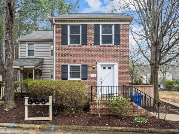 108 Gunston Ct, Chapel Hill, NC 27514