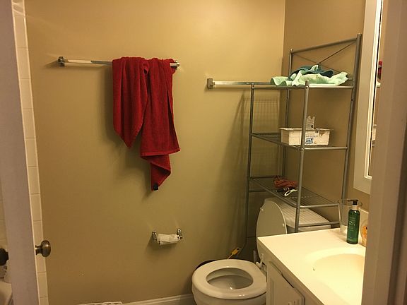 3rd image of 3142 Ellenwood Dr