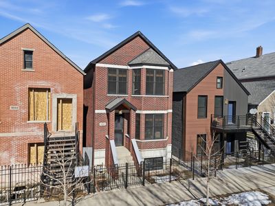 1042 W 34th Pl, Chicago, IL, 60608