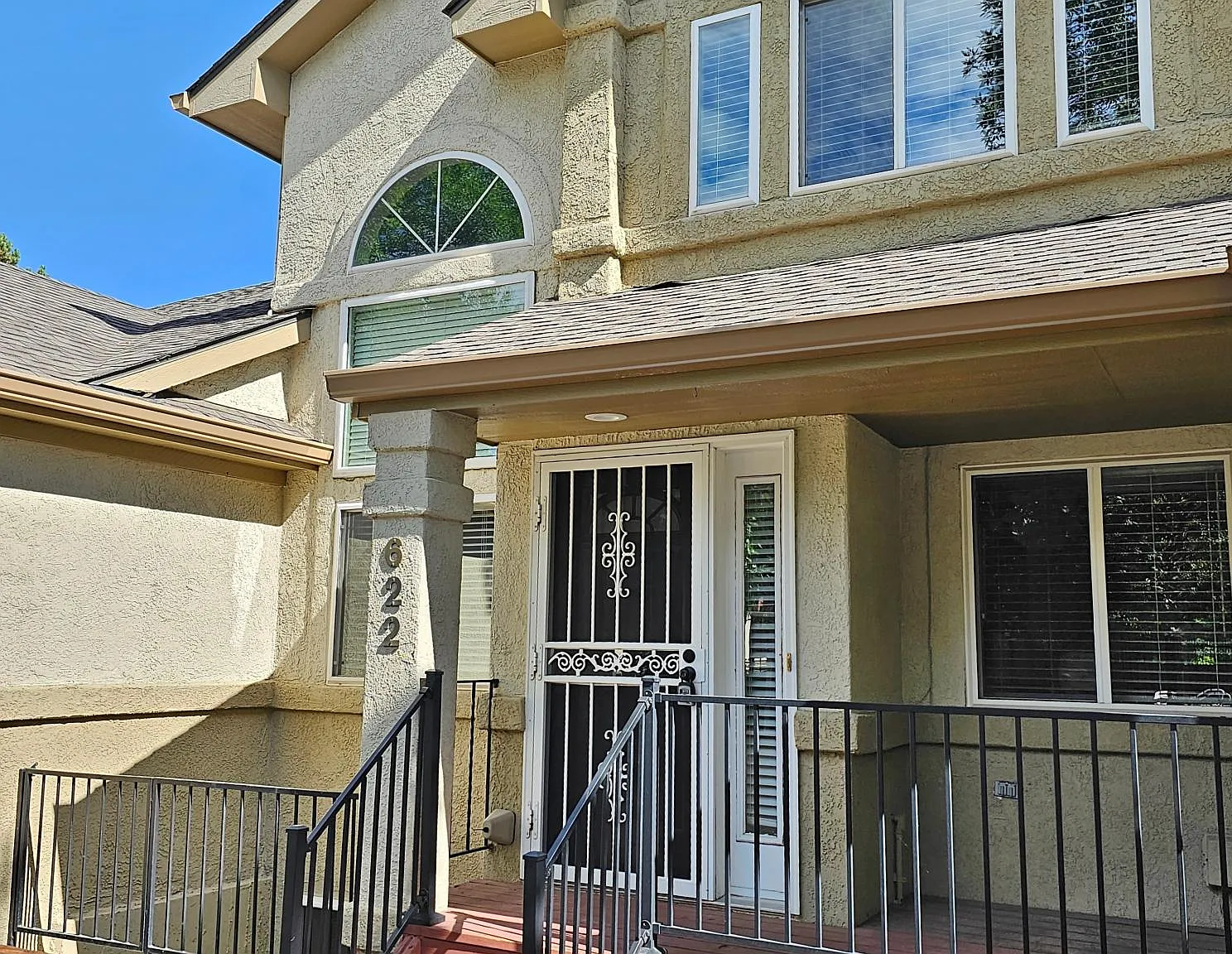3 bed, 1473 sqft, $2,975 — Photo 2
