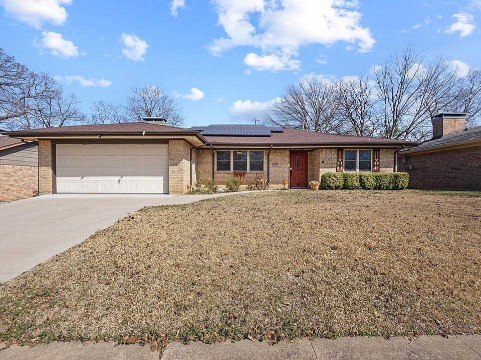 1st image of 2329 Diana Dr