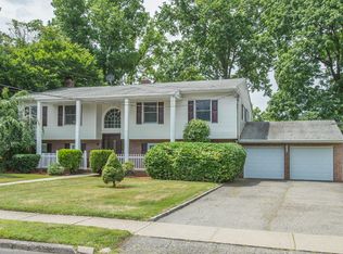 17 Mac Arthur Dr, Clifton, NJ 07013