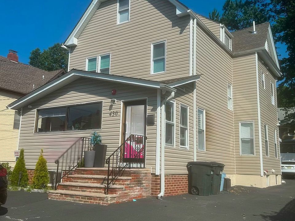 1st image of 430 Clifton Ave APT 1