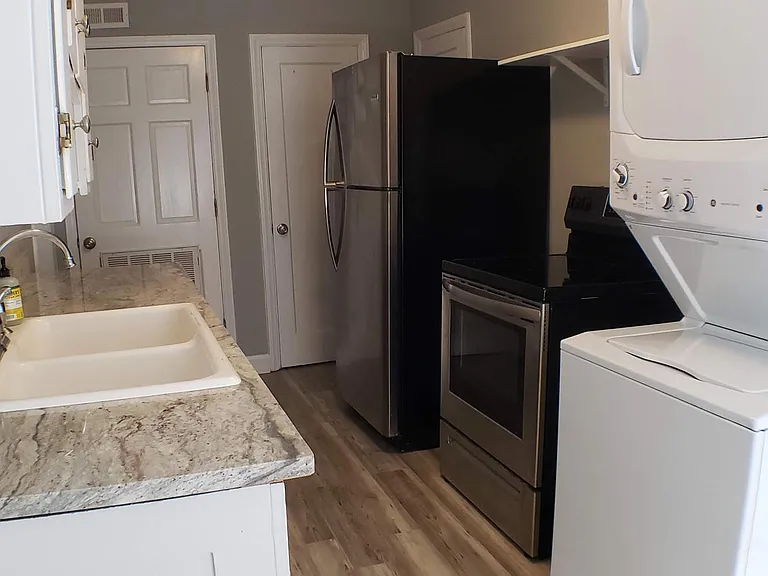 100 Faircloth St #6 — Photo 4