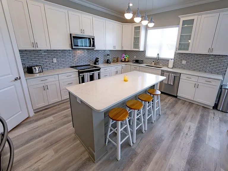 612 W Gulf Blvd — Photo 10