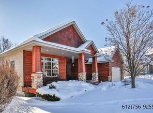2570 Knollwood Ct N, Maplewood, MN 55109